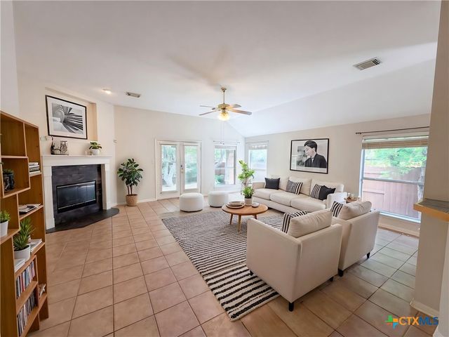 1400 Hunter Ace Way, Cedar Park, TX 78613