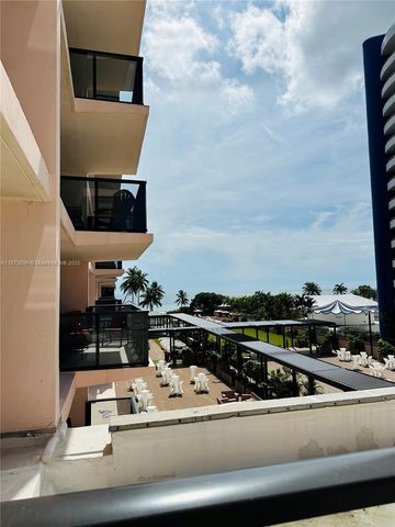 5225 Collins Ave 515, Miami Beach, FL 33140