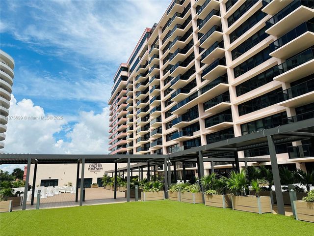 5225 Collins Ave 515, Miami Beach, FL 33140