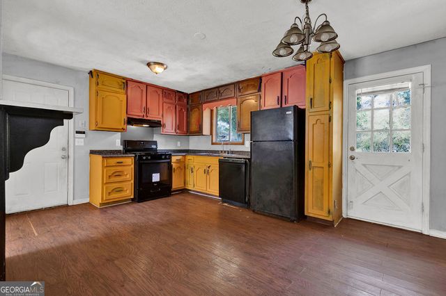 8766 Homewood Court, Riverdale, GA 30274