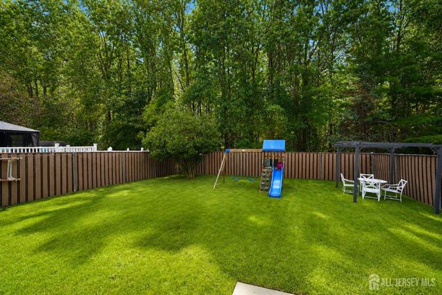 33 Shelly Road, Old Bridge, NJ 08857