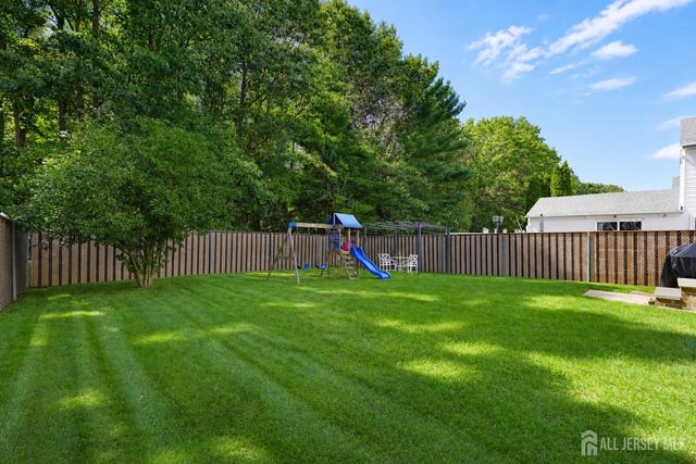 33 Shelly Road, Old Bridge, NJ 08857