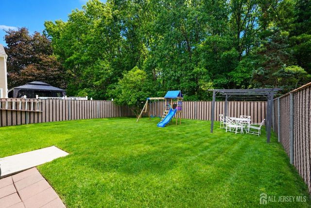 33 Shelly Road, Old Bridge, NJ 08857
