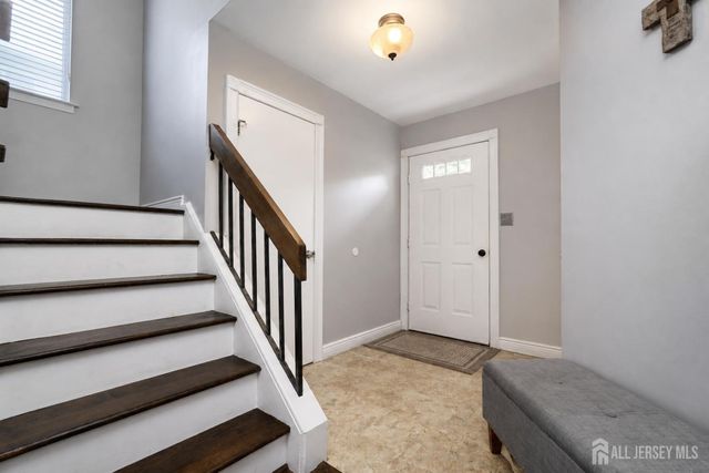 33 Shelly Road, Old Bridge, NJ 08857