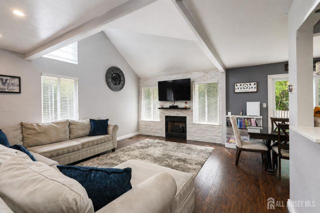 33 Shelly Road, Old Bridge, NJ 08857