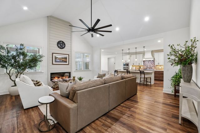 153 Cascade Dr, Winchester, TN 37398