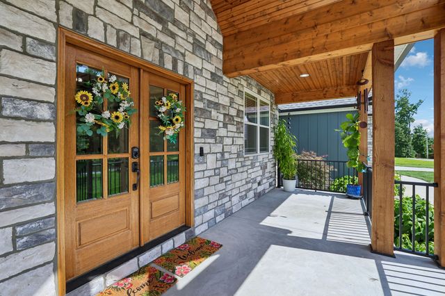 153 Cascade Dr, Winchester, TN 37398