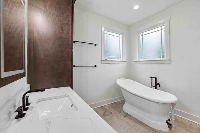 153 Cascade Dr, Winchester, TN 37398