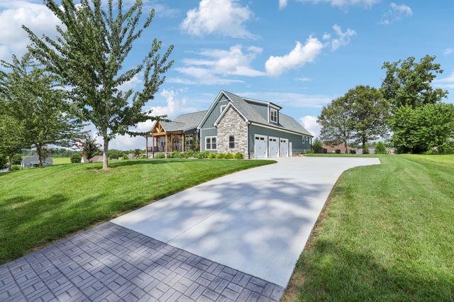 153 Cascade Dr, Winchester, TN 37398