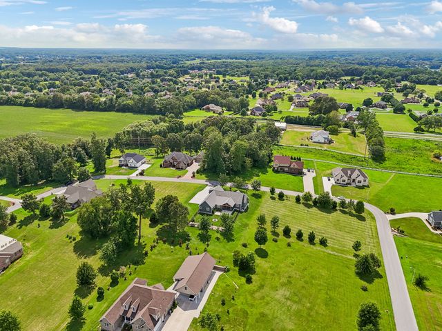 153 Cascade Dr, Winchester, TN 37398