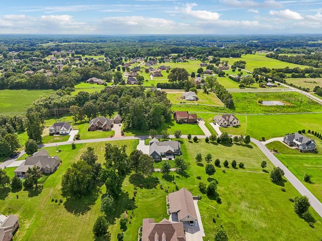 153 Cascade Dr, Winchester, TN 37398
