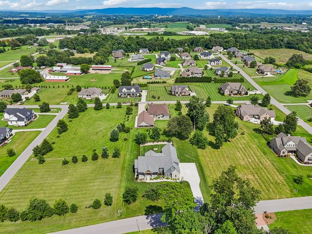 153 Cascade Dr, Winchester, TN 37398
