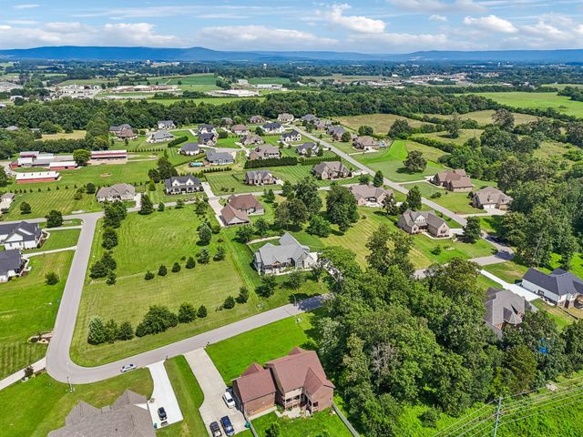 153 Cascade Dr, Winchester, TN 37398