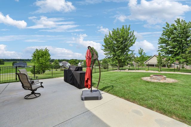 153 Cascade Dr, Winchester, TN 37398