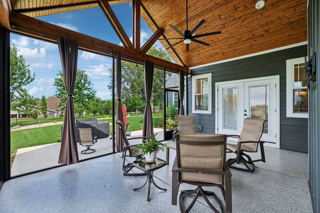 153 Cascade Dr, Winchester, TN 37398