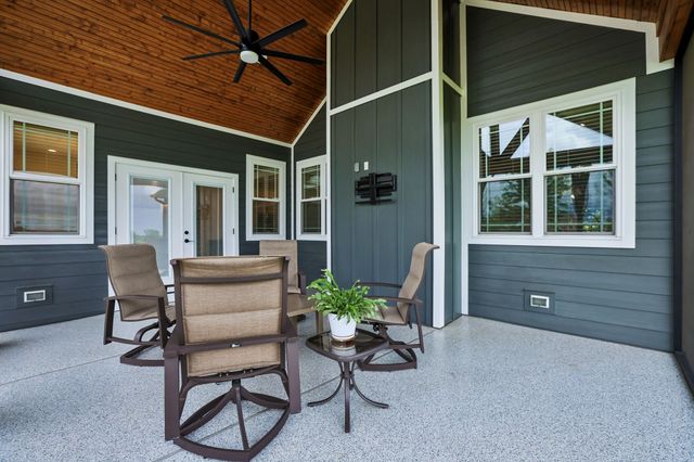 153 Cascade Dr, Winchester, TN 37398