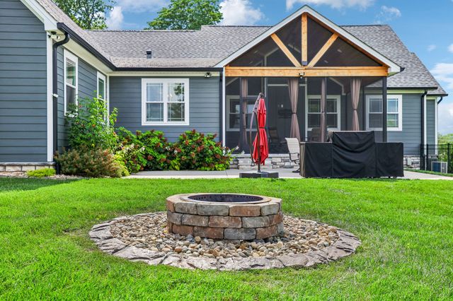 153 Cascade Dr, Winchester, TN 37398