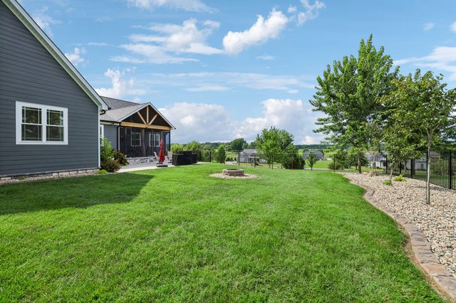 153 Cascade Dr, Winchester, TN 37398