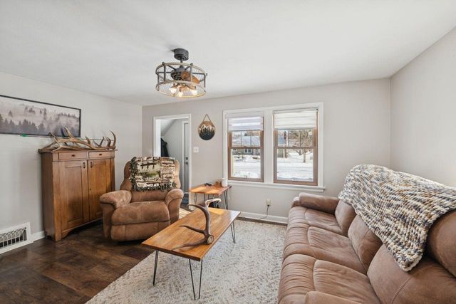 1023 14th Ave W, Ashland, WI 54806