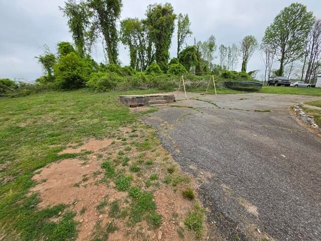 170 10th ST, Fieldale, VA 24089