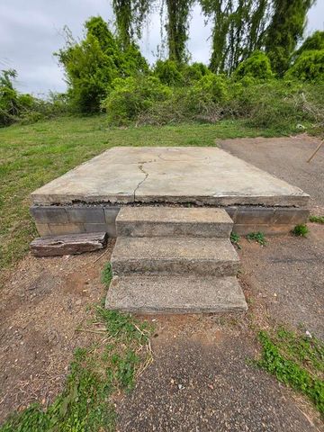 170 10th ST, Fieldale, VA 24089