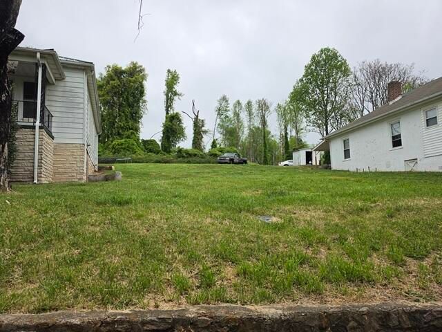 170 10th ST, Fieldale, VA 24089