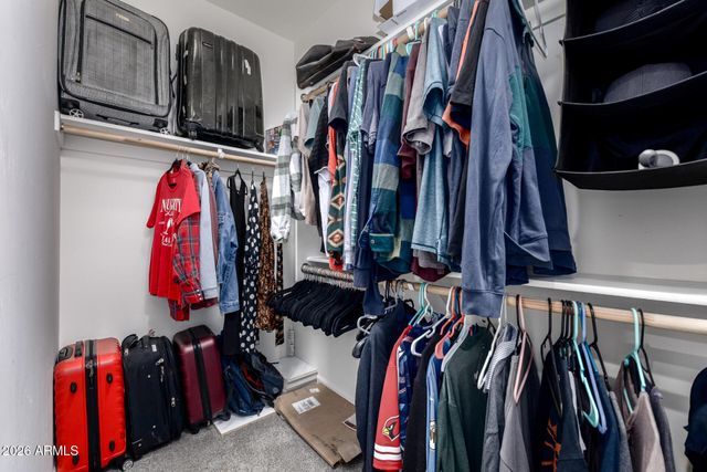 7045 W CARTER Drive, Chandler, AZ 85226