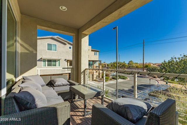 7045 W CARTER Drive, Chandler, AZ 85226