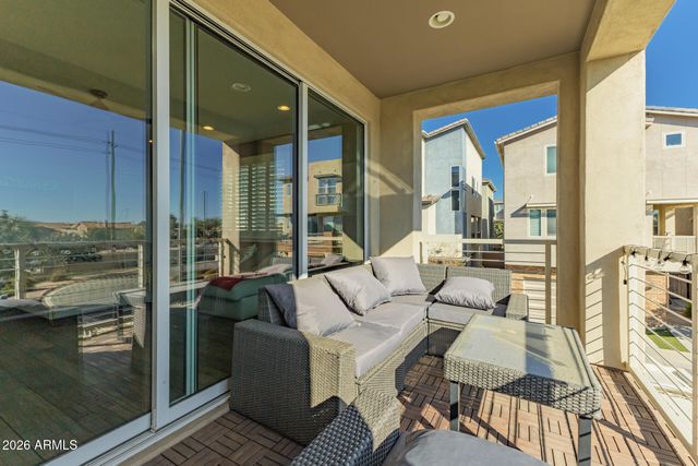 7045 W CARTER Drive, Chandler, AZ 85226