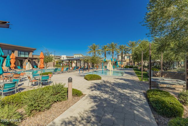 7045 W CARTER Drive, Chandler, AZ 85226