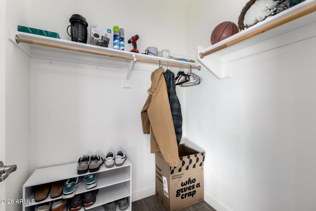 7045 W CARTER Drive, Chandler, AZ 85226