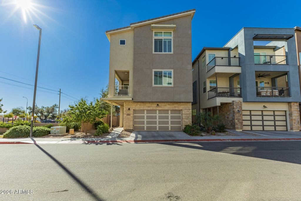 7045 W CARTER Drive, Chandler, AZ 85226