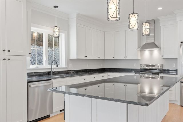 171 Upper Gore Road, Webster, MA 01570