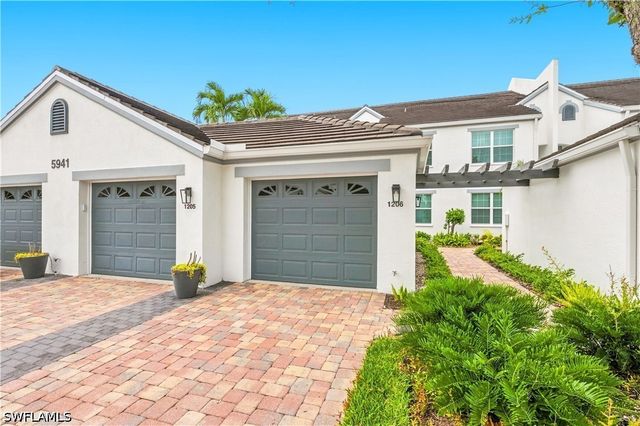 5941 Sand Wedge LN 1206, Naples, FL 34110