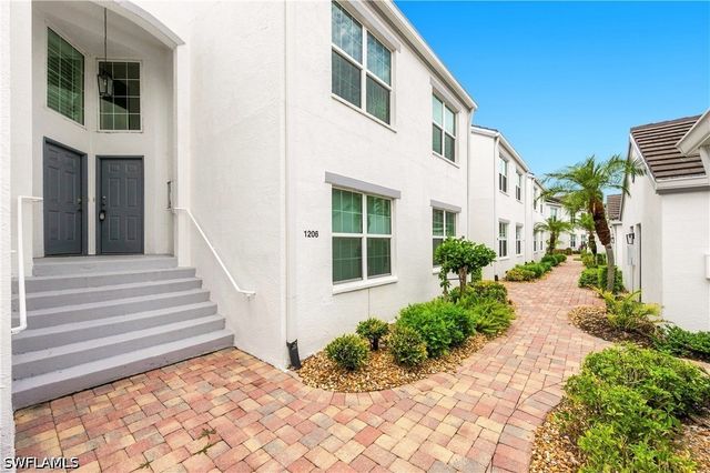 5941 Sand Wedge LN 1206, Naples, FL 34110