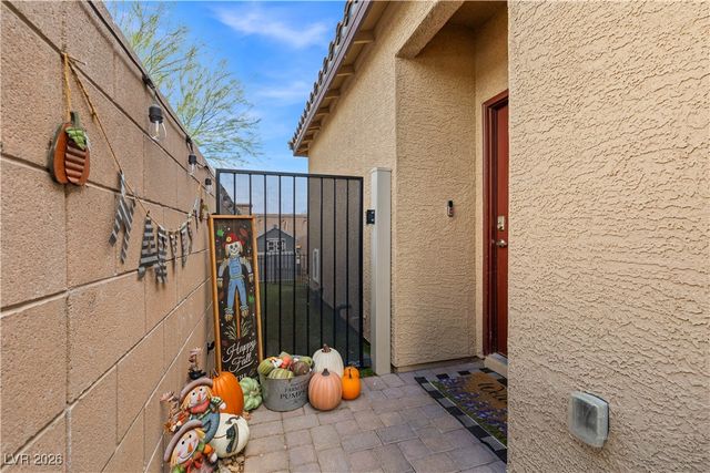 7562 Brody Meadows Street, North Las Vegas, NV 89084