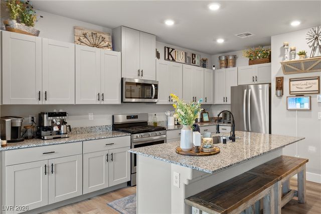 7562 Brody Meadows Street, North Las Vegas, NV 89084