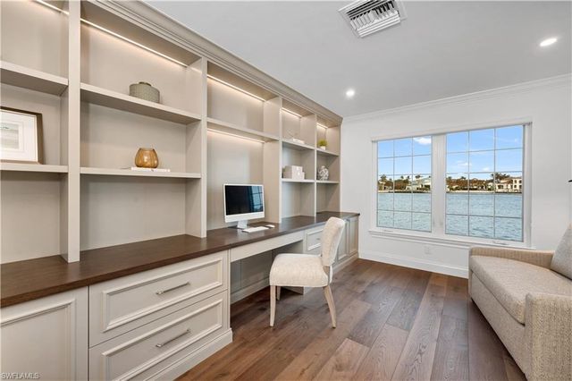 4000 Gulf Shore BLVD N 1400, Naples, FL 34103