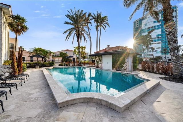 4000 Gulf Shore BLVD N 1400, Naples, FL 34103