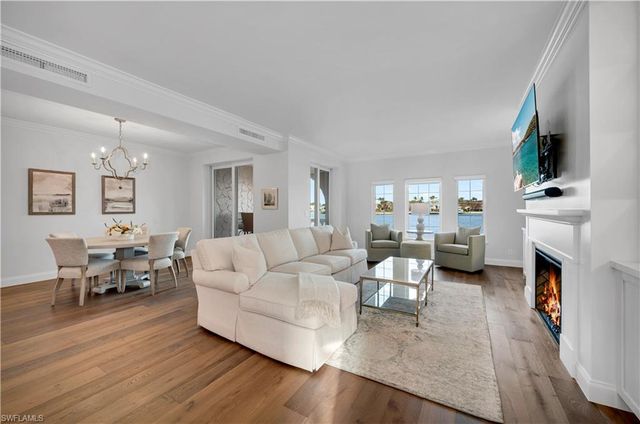 4000 Gulf Shore BLVD N 1400, Naples, FL 34103