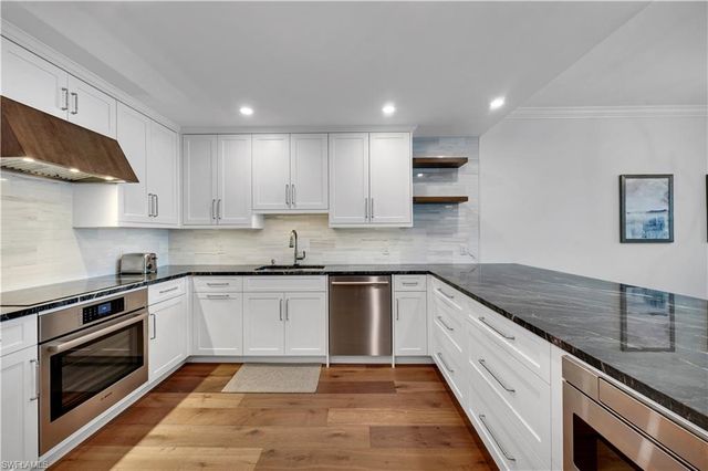 4000 Gulf Shore BLVD N 1400, Naples, FL 34103