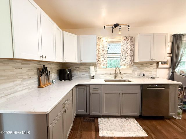 1605 E Holly Street, Goldsboro, NC 27530