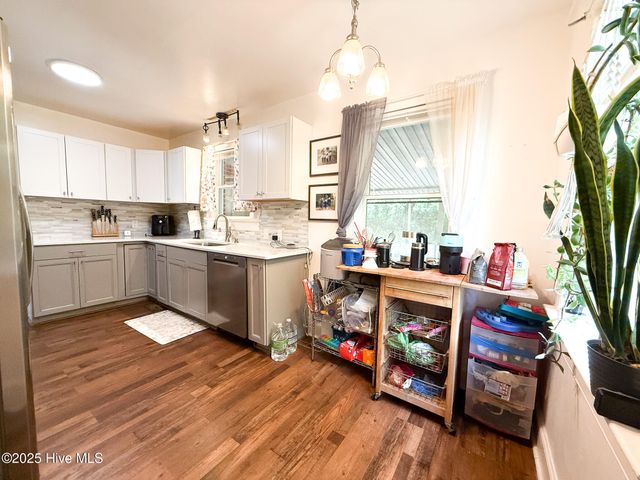 1605 E Holly Street, Goldsboro, NC 27530