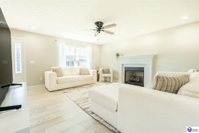 23 Mt Carmel Boulevard, Rineyville, KY 40162