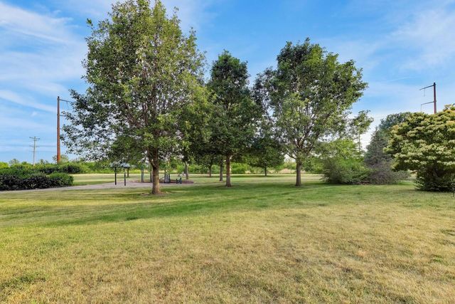 1669 Montclair Drive, Elgin, IL 60123