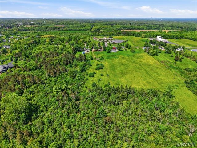1581 Bowen Road, Elma, NY 14059