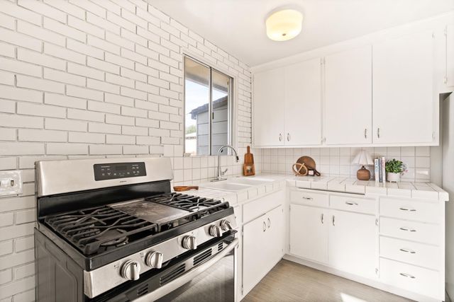 2247 Menalto Avenue, East Palo Alto, CA 94303