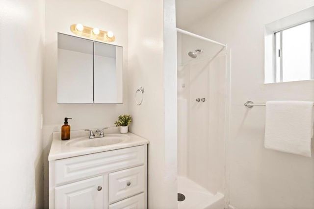 2247 Menalto Avenue, East Palo Alto, CA 94303