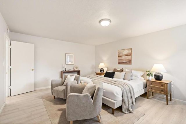 2247 Menalto Avenue, East Palo Alto, CA 94303