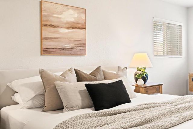 2247 Menalto Avenue, East Palo Alto, CA 94303